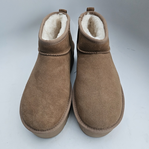 UGG Classic Ultra Mini Platform Boots - Picture 4 of 10